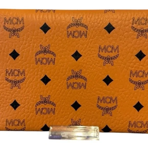 MCM Cognac Visetos Leather Envelope Clutch NIB 9”x 5.5” - Picture 6 of 7